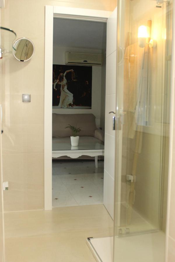 Apartamento Jardin Cerca Del Centro Sevilla Kültér fotó