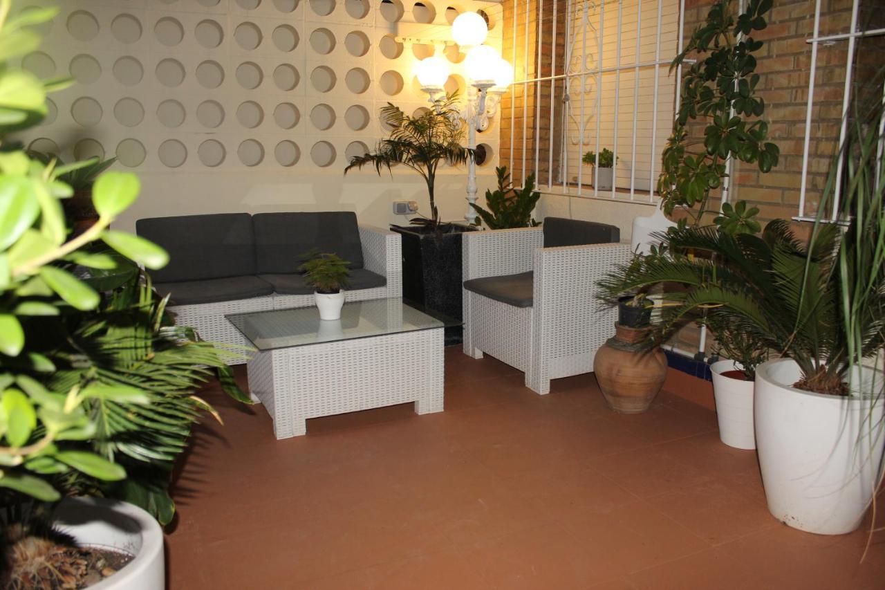 Apartamento Jardin Cerca Del Centro Sevilla Kültér fotó